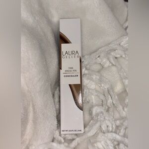 New in box Laura Geller The Ideal Fix Concealer Tan Tighten and Brighten